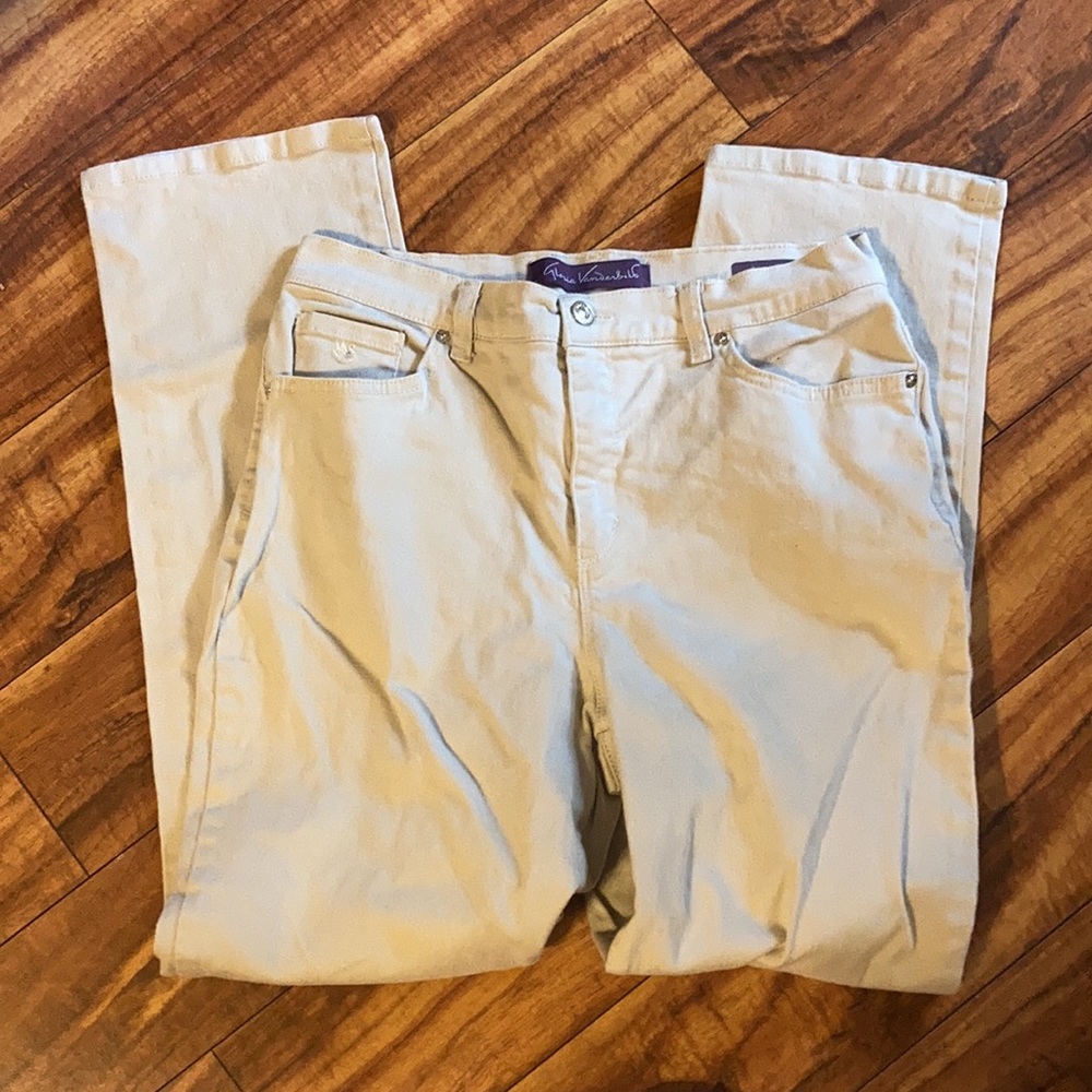Tan Gloria Vanderbilt Jeans Size 10 Short Tan